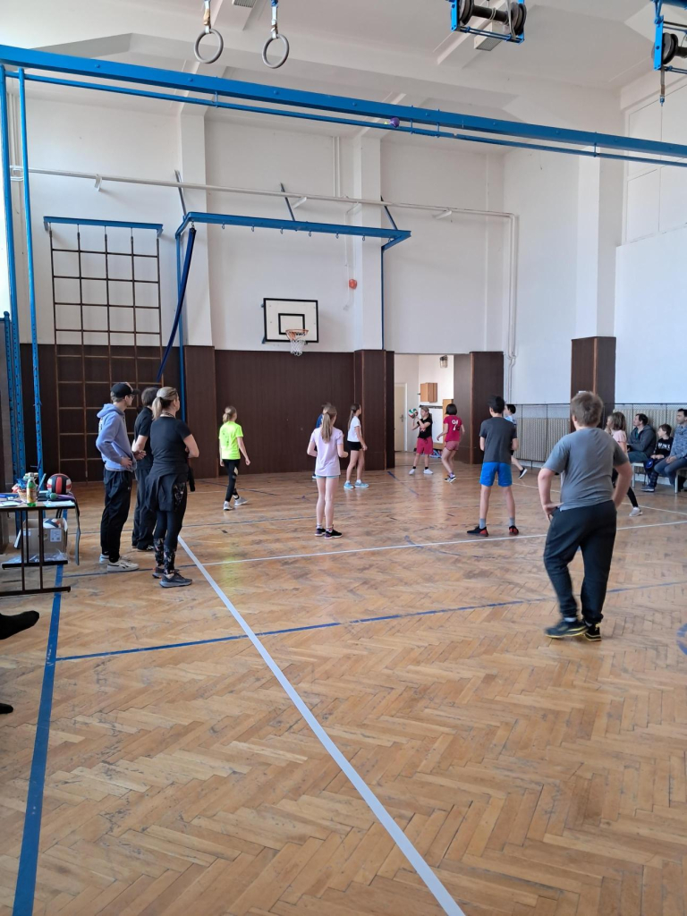 Média - 2026-04-28T053608.744.jpg