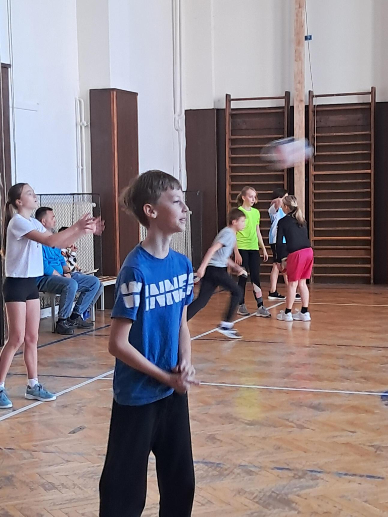 Média - 2026-04-28T053602.594.jpg