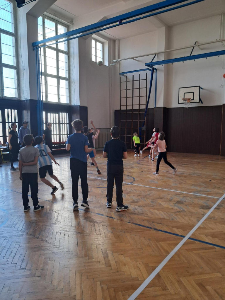 Média - 2026-04-28T053604.272.jpg