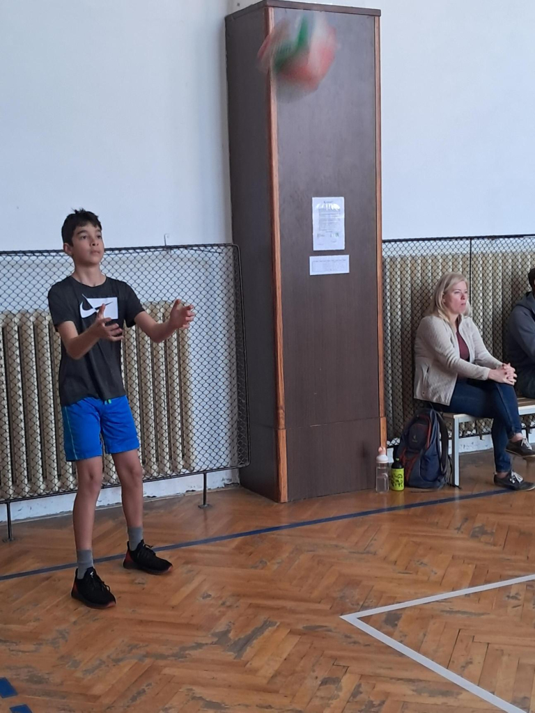 Média - 2026-04-28T053603.399.jpg