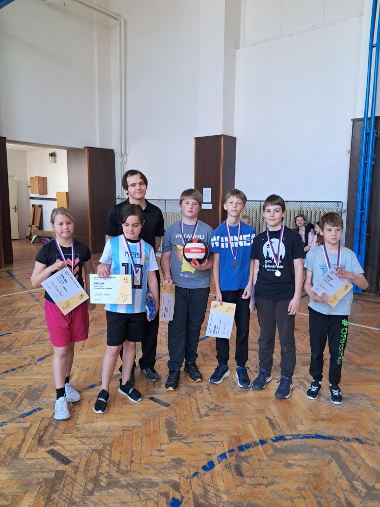 Média - 2026-04-28T055512.506.jpg