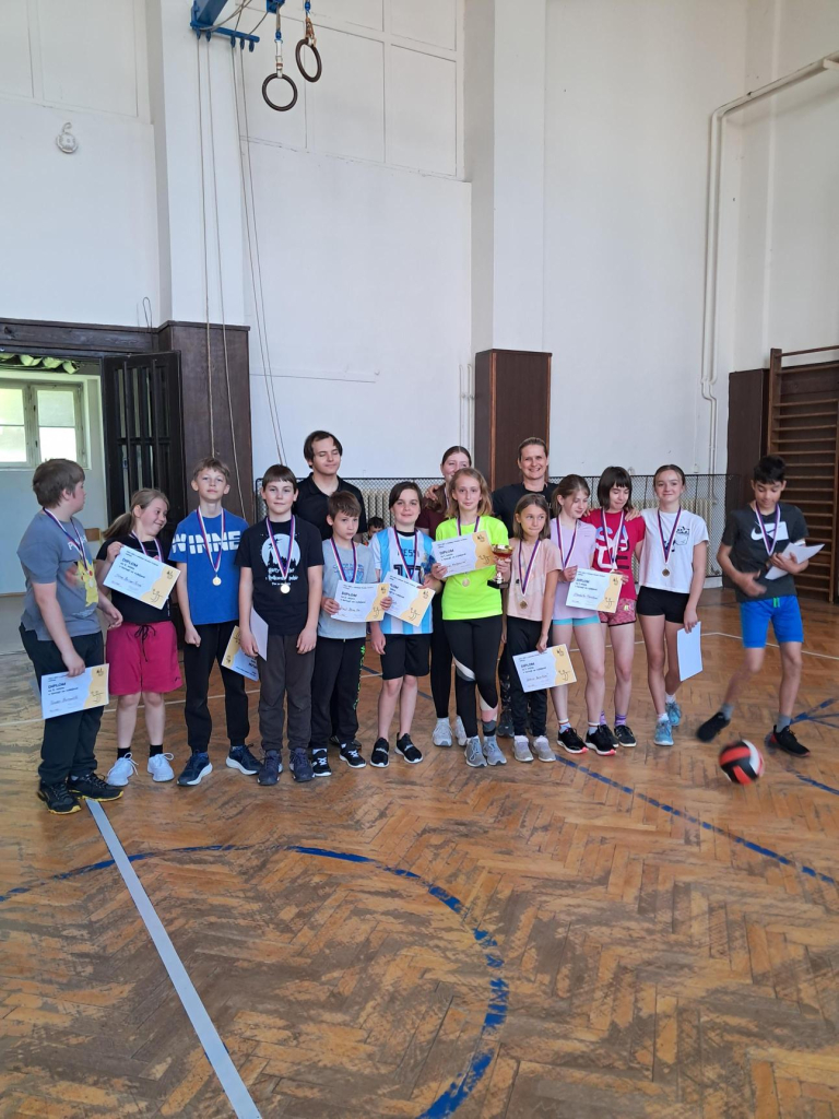 Média - 2026-04-28T055514.049.jpg