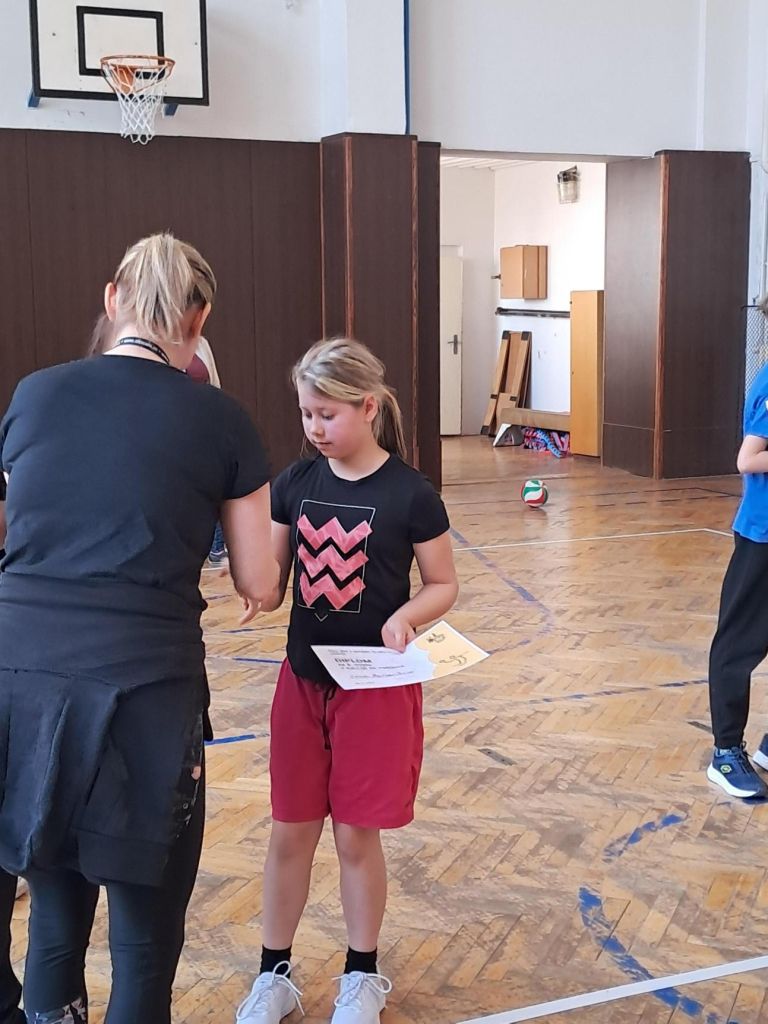 Média - 2026-04-28T055454.293.jpg