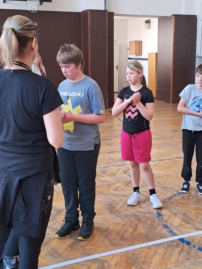 Média - 2026-04-28T055451.892.jpg