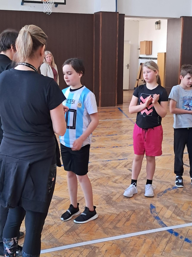 Média - 2026-04-28T055452.554.jpg