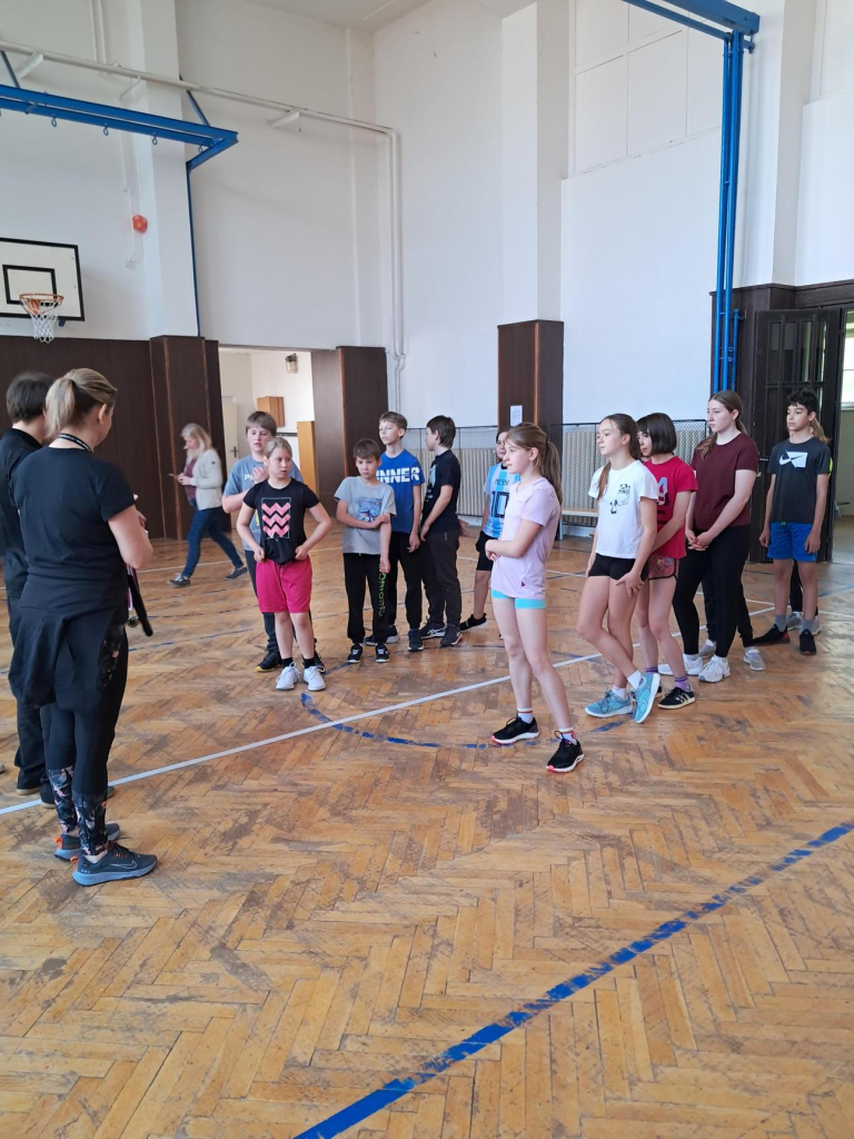 Média - 2026-04-28T055450.564.jpg